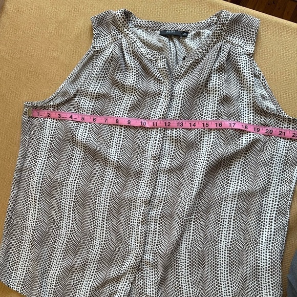 Apt 9 Snakeskin pattern XL sleeveless Brown and Cream Blouse Top - Picture 7 of 9